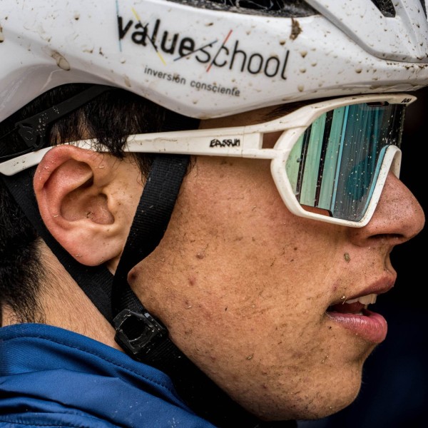 Lunettes de Soleil de Cyclisme Paradiso EASSUN, CAT 3, Oculaire Bleu REVO et Monture Blanche Brillante